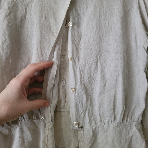 Cloak of many colours linen blouse - Picture 4 of 7